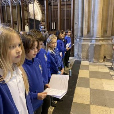 KS2 choirs singing at Bristol Cathedral